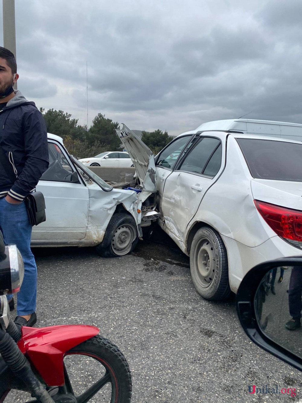 Bakı-Sumqayıt yolunda qəza tıxaca səbəb oldu - FOTO